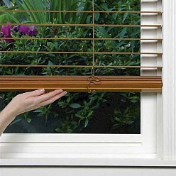 Cordless wood blinds